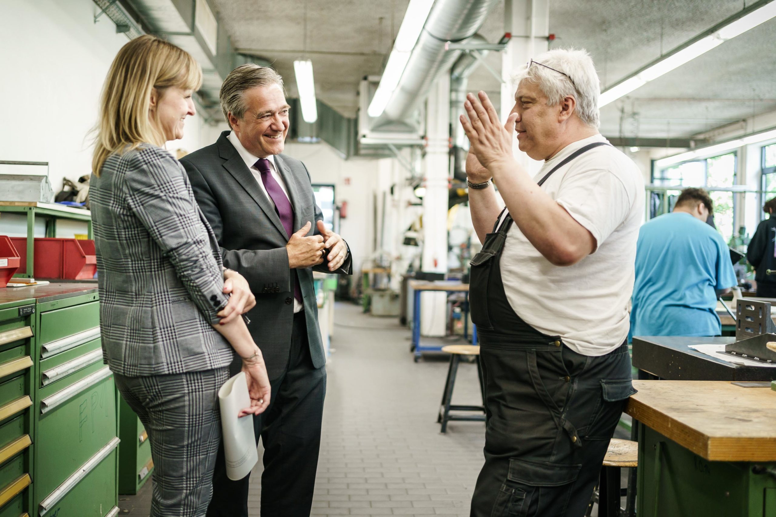 Wolfgang Büchner, stellvertretender Regierungssprecher, besucht die Hans-Böckler-Schule in Berlin Kreuzberg im Rahmen des EU-Projekttages an Schulen
